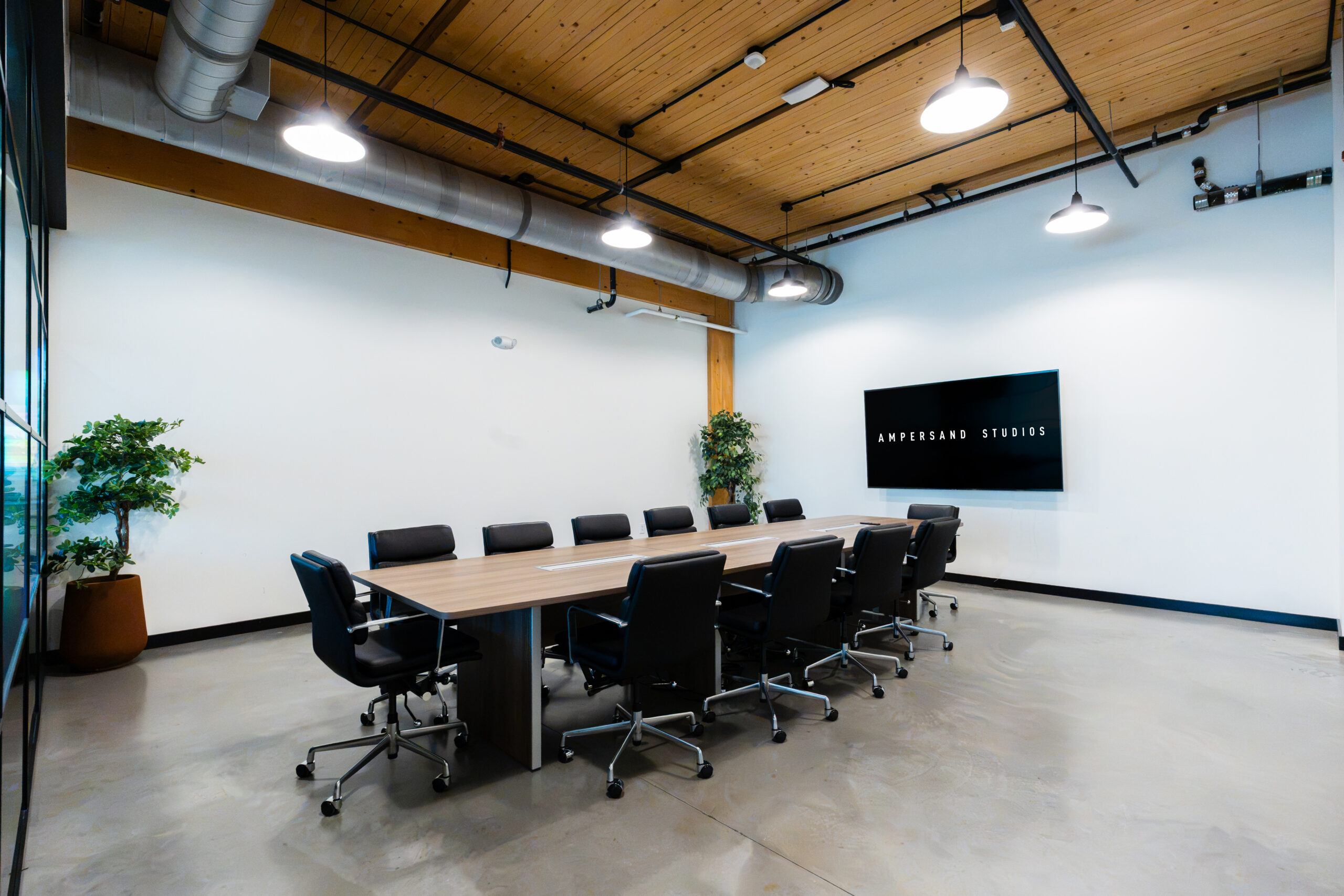 CONFERENCE ROOM 1