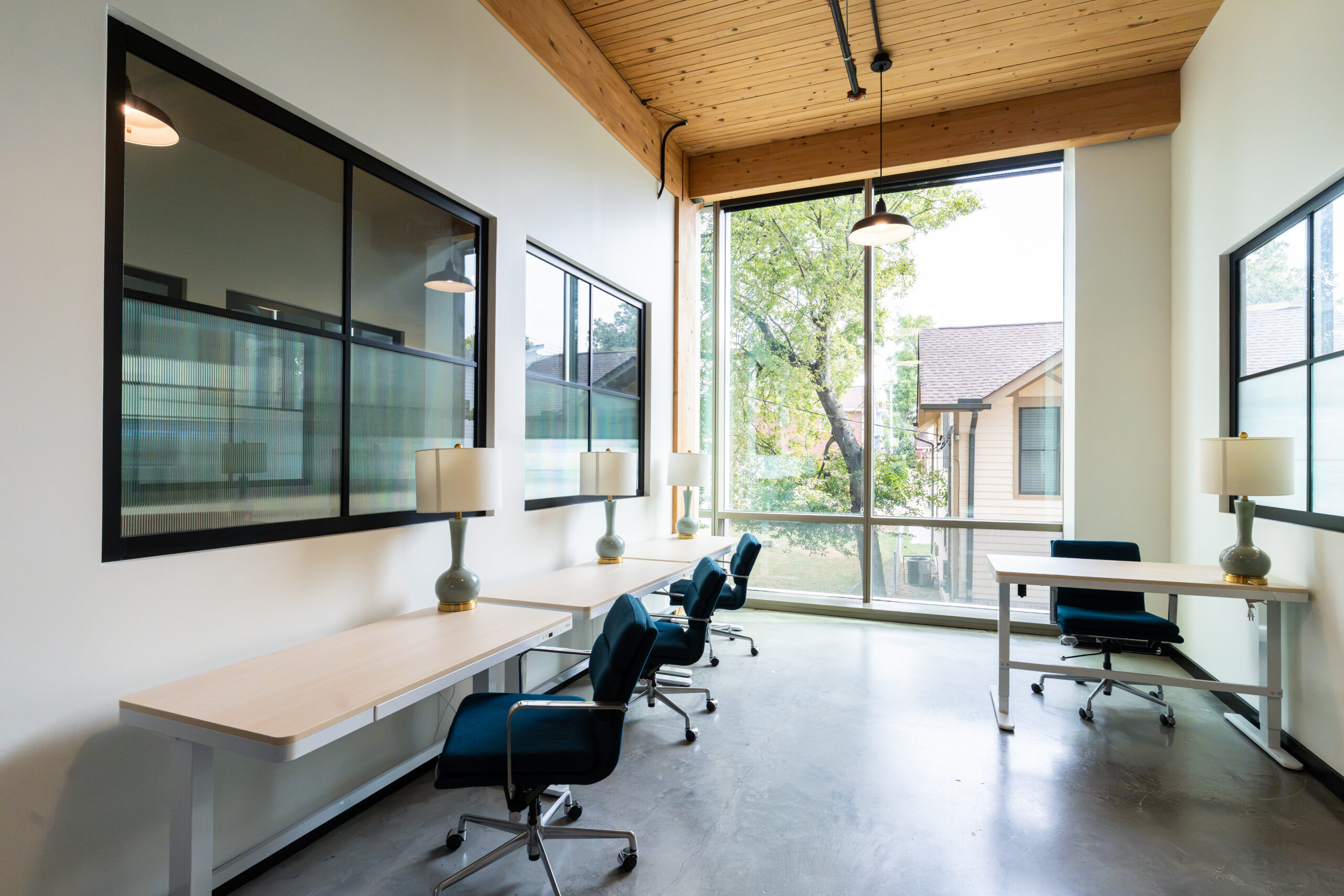 3-PERSON OFFICE