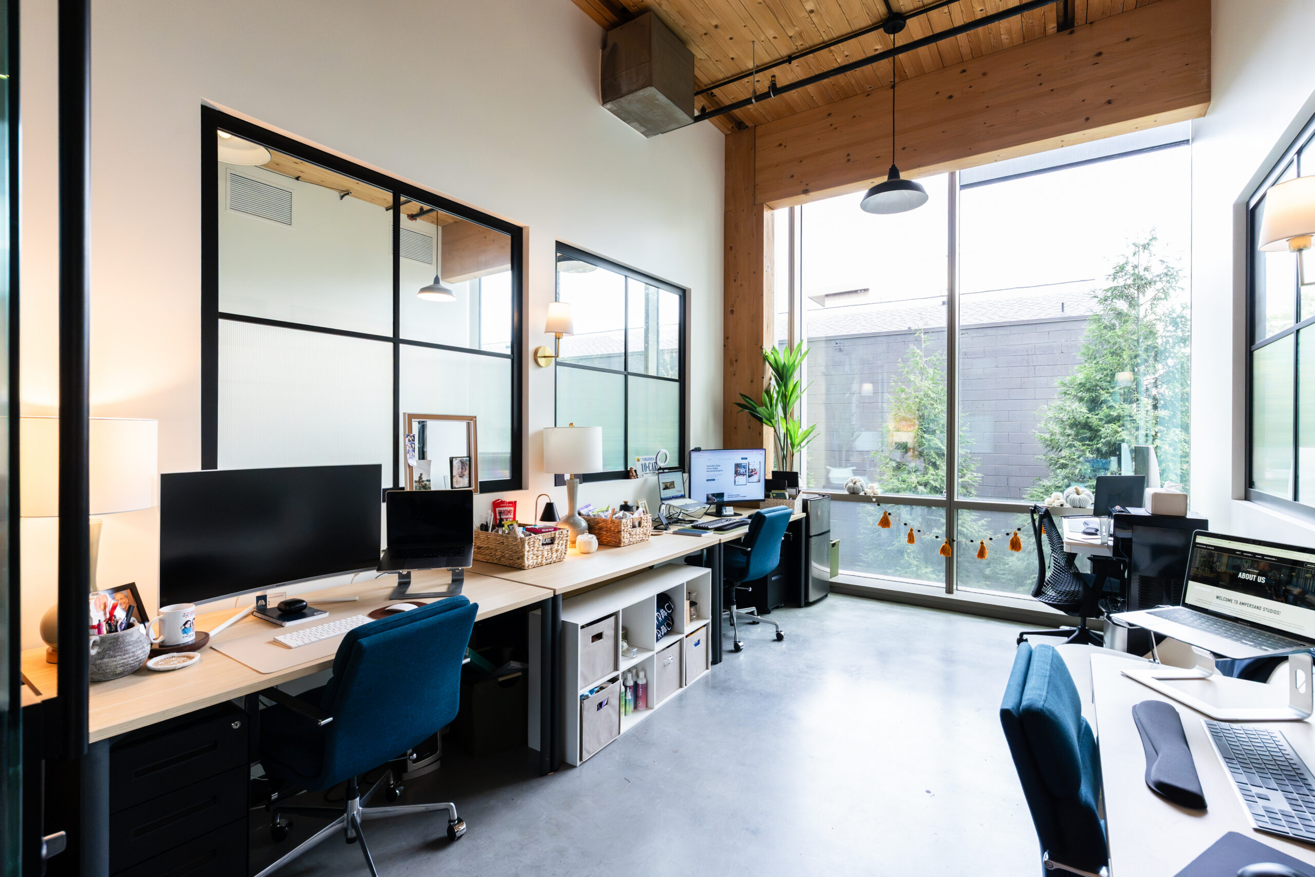 6-PERSON OFFICE staged