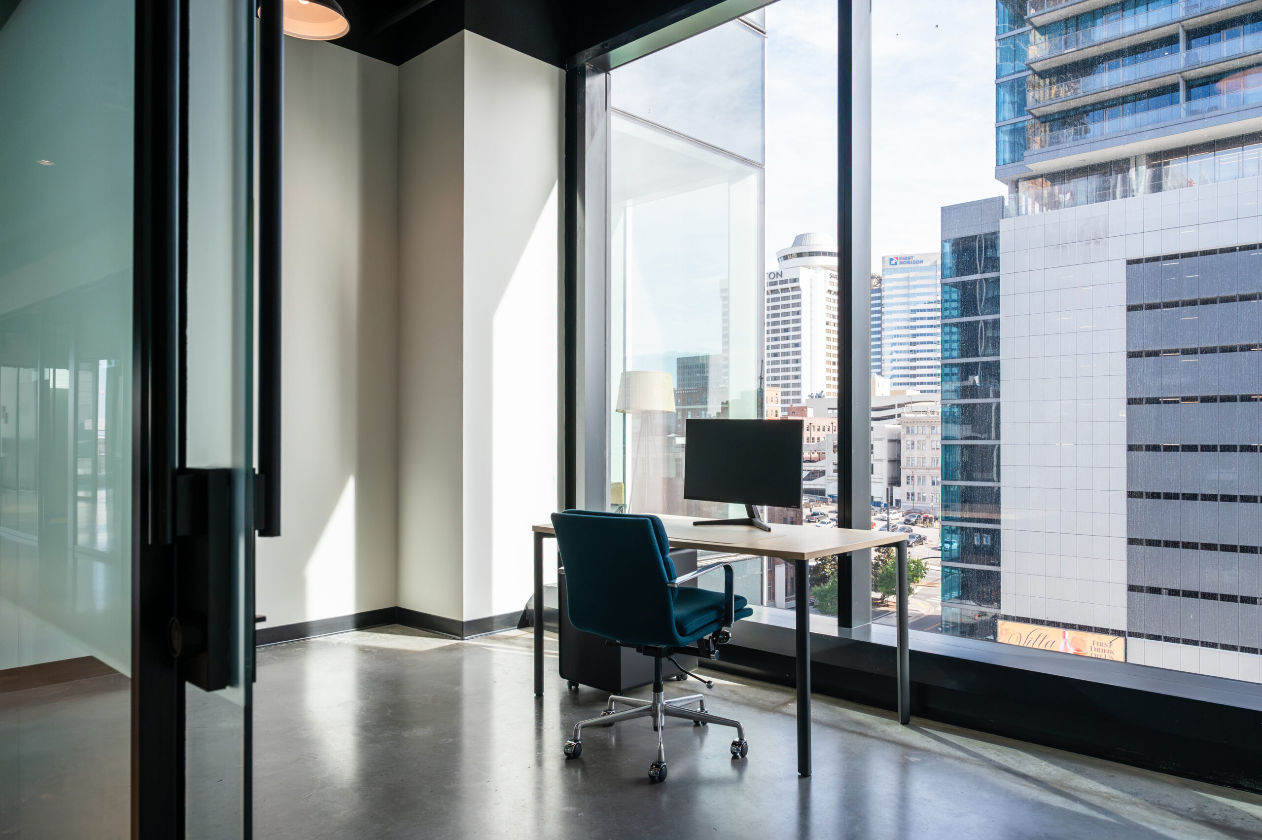 3-PERSON OFFICE